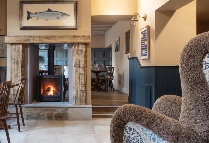 호텔 The Whittling House