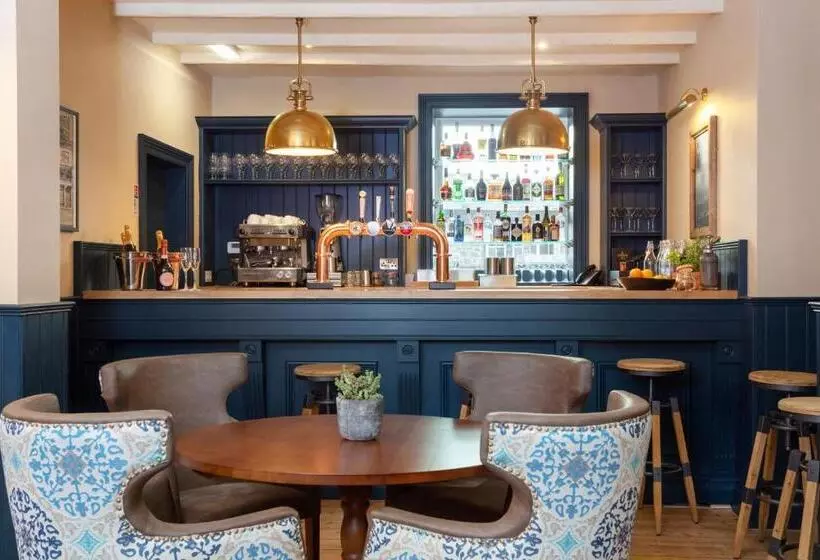 Hotelli The Whittling House