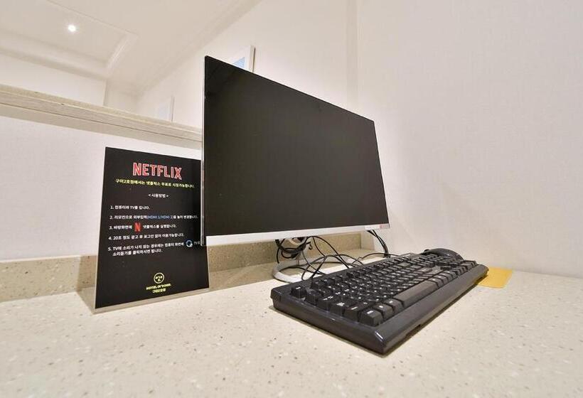 Hotel Yeogiuhtte Gumi Indong 2