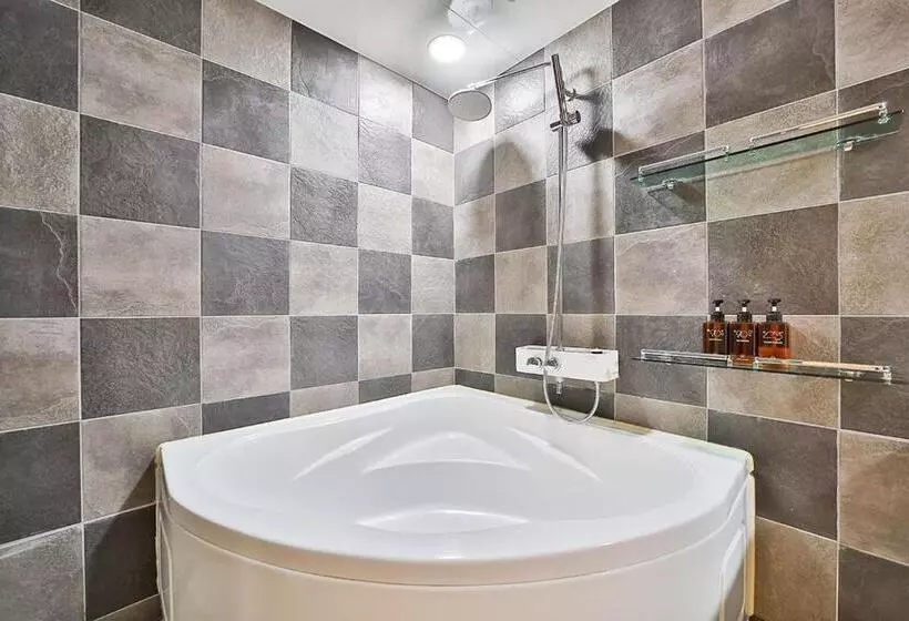 ホテル Yeogiuhtte Gumi Indong 2