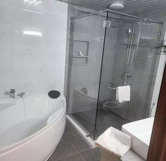 La Grande Residence 10th Floor Deluxe Unit