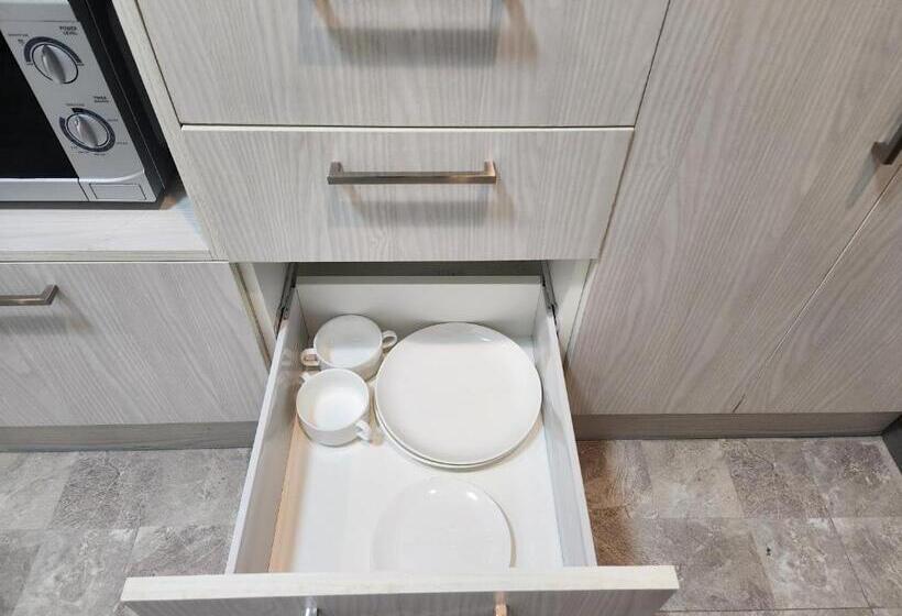 La Grande Residence 10th Floor Deluxe Unit