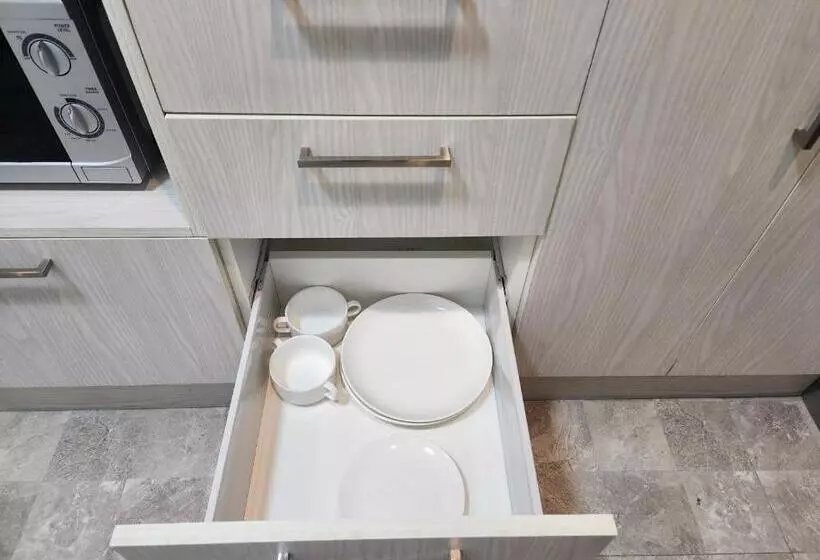 La Grande Residence 10th Floor Deluxe Unit