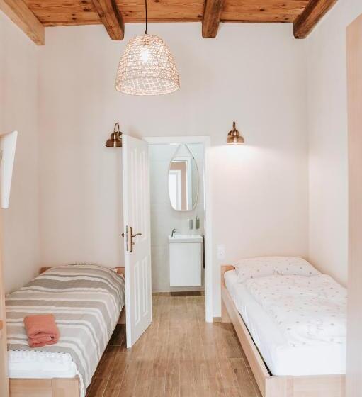 ペンション Ako Doma