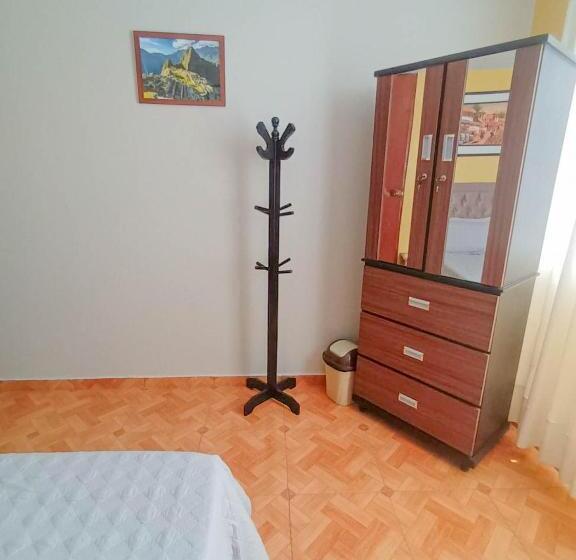 ペンション Confortable Habitación Doble Frente Al Aeropuerto