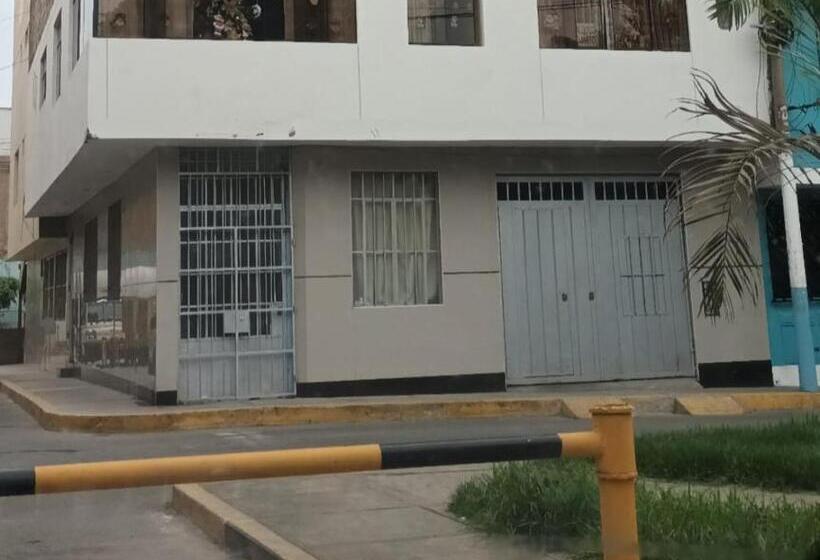 ペンション Confortable Habitación Doble Frente Al Aeropuerto