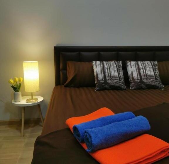 ペンション Deeverpool Villa