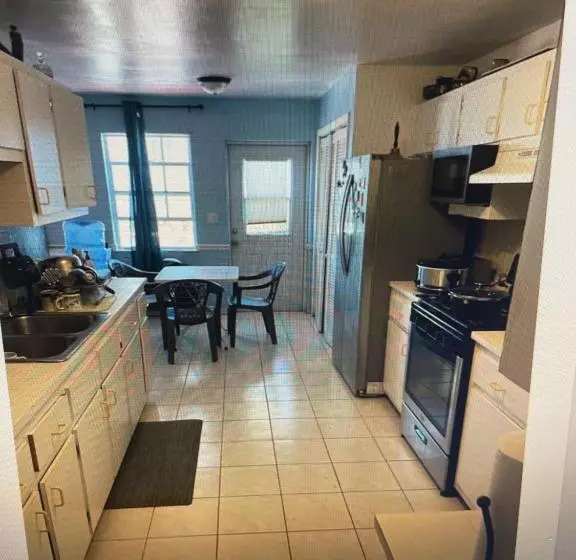 پانسیون John’s Place