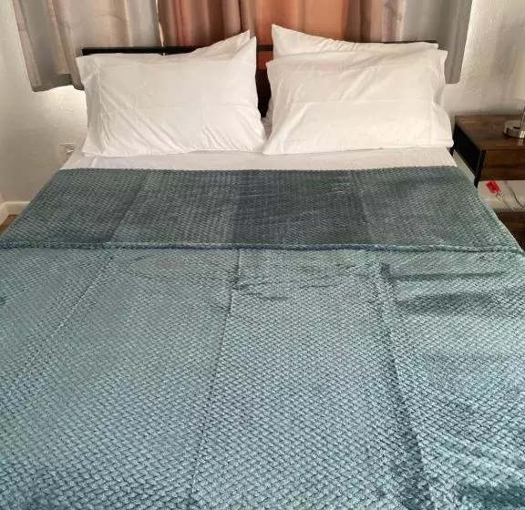 پانسیون John’s Place