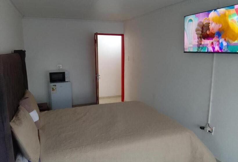 Пансион Thiwani Guest House