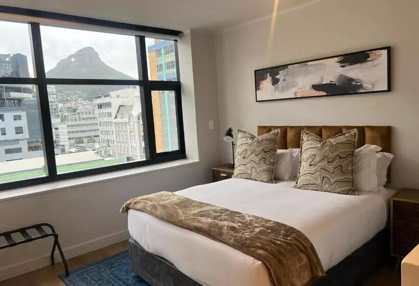 The Tokyo 708   Family Studio