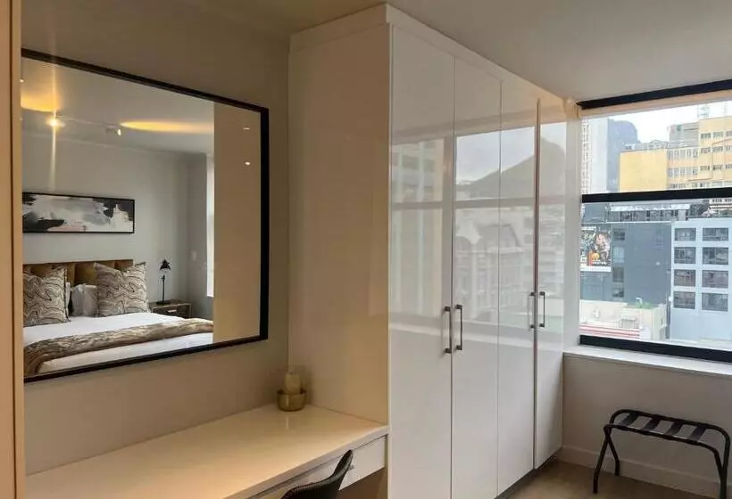 The Tokyo 708   Family Studio