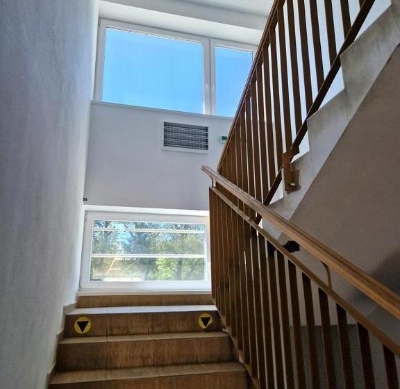 호스텔 Ubytovňa železničná