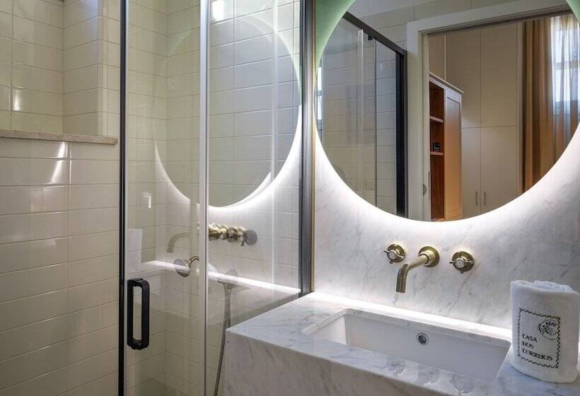 تختخواب و صبحانه Casa Dos Correios