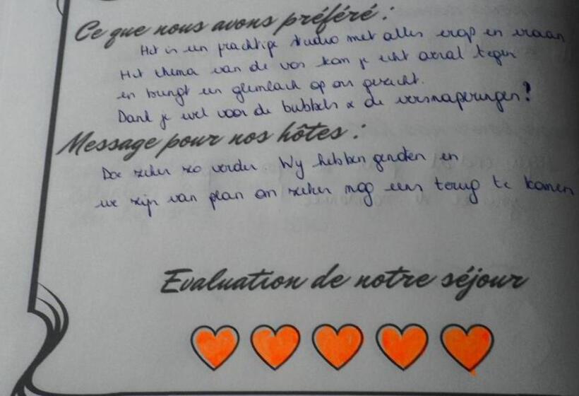 ベッドアンドブレックファースト Le Renard Or