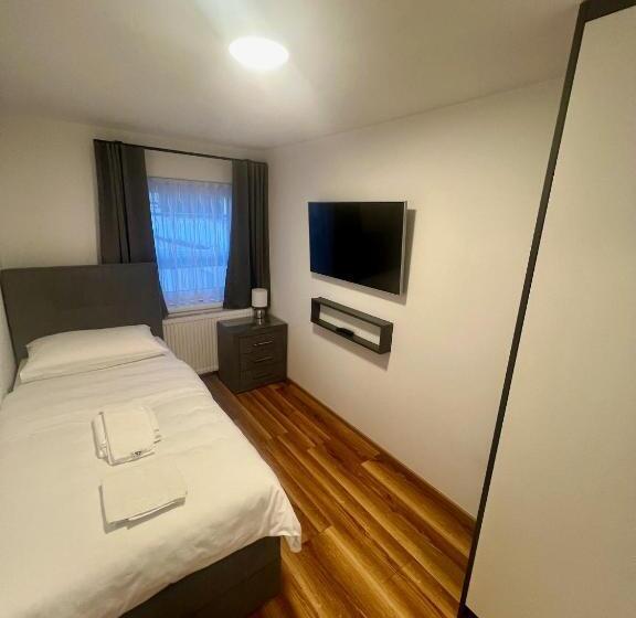 تختخواب و صبحانه Genta