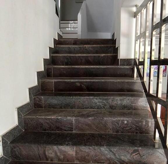 مبيت وإفطار Somatheertham Panchakarma Resort