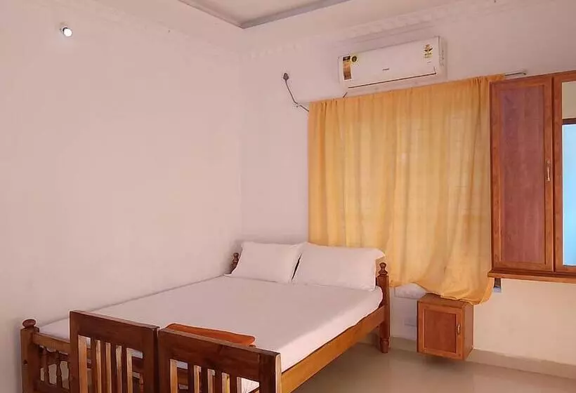 ベッドアンドブレックファースト Somatheertham Panchakarma Resort