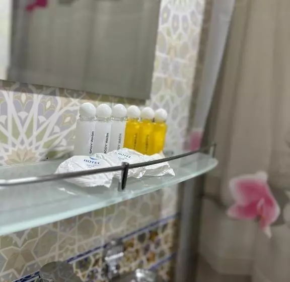 ホテル Abuzar
