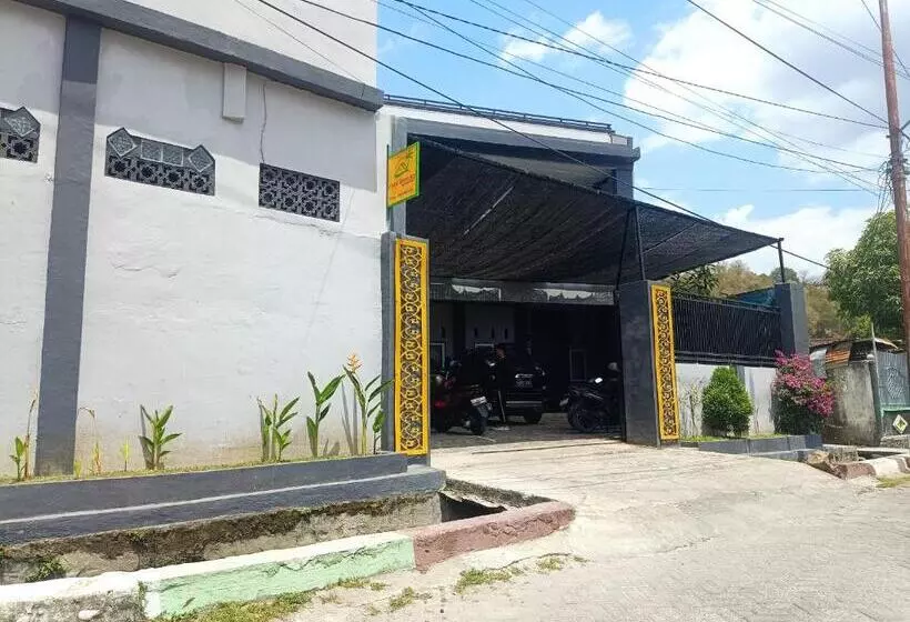 ホテル Capital O 93118 Asera Homestay