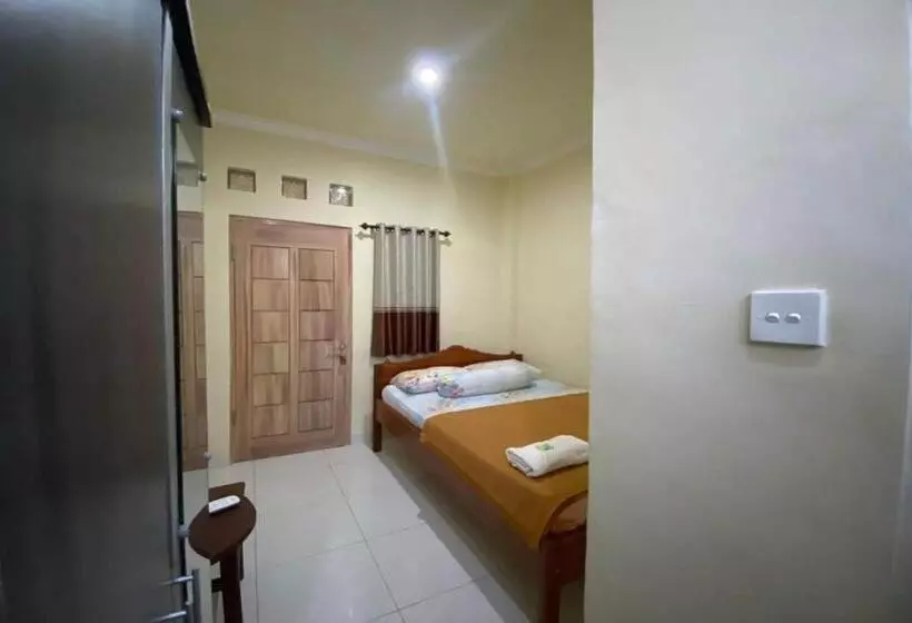 ホテル Capital O 93124 Lombok Northis Homestay