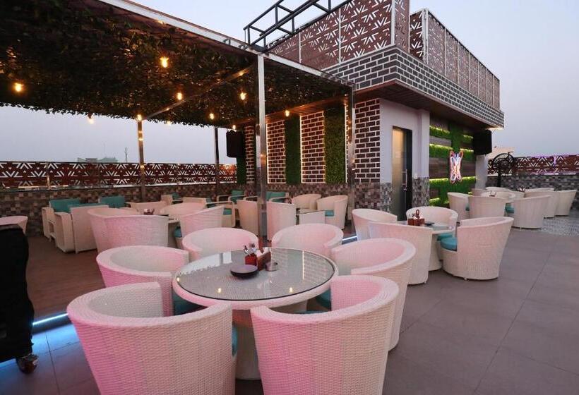 Hotel Crown Ceremonies