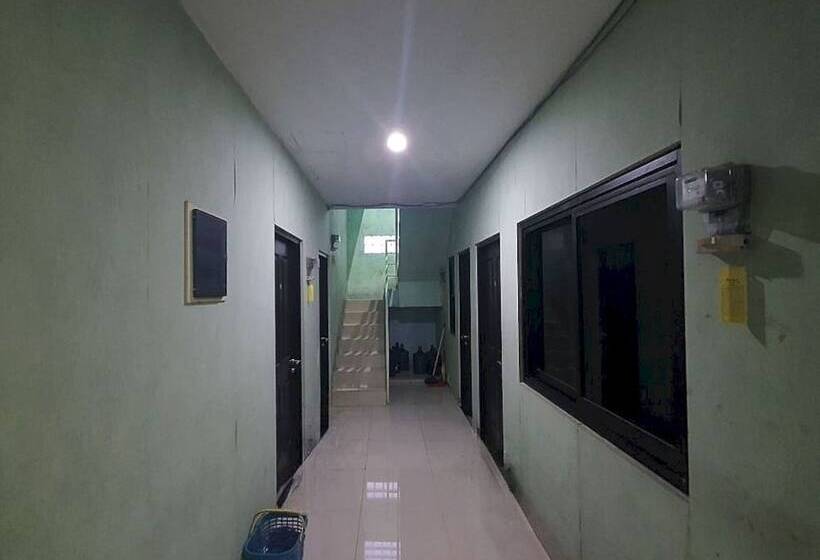 Отель Oyo 93109 Garden Homestay 1 Tpr