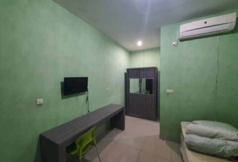 Отель Oyo 93109 Garden Homestay 1 Tpr