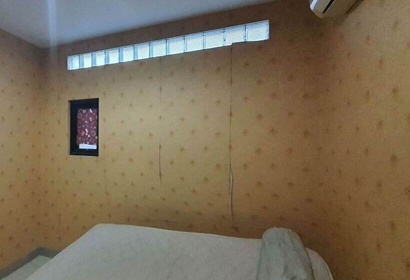 Отель Oyo 93109 Garden Homestay 1 Tpr