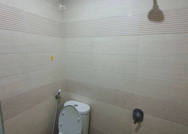 Отель Oyo 93109 Garden Homestay 1 Tpr