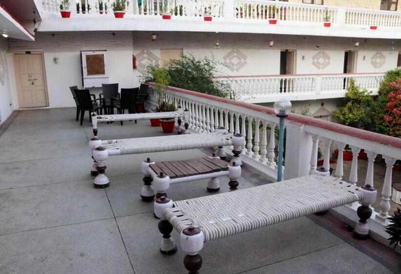 בית מלון כפרי Raj Laxmi