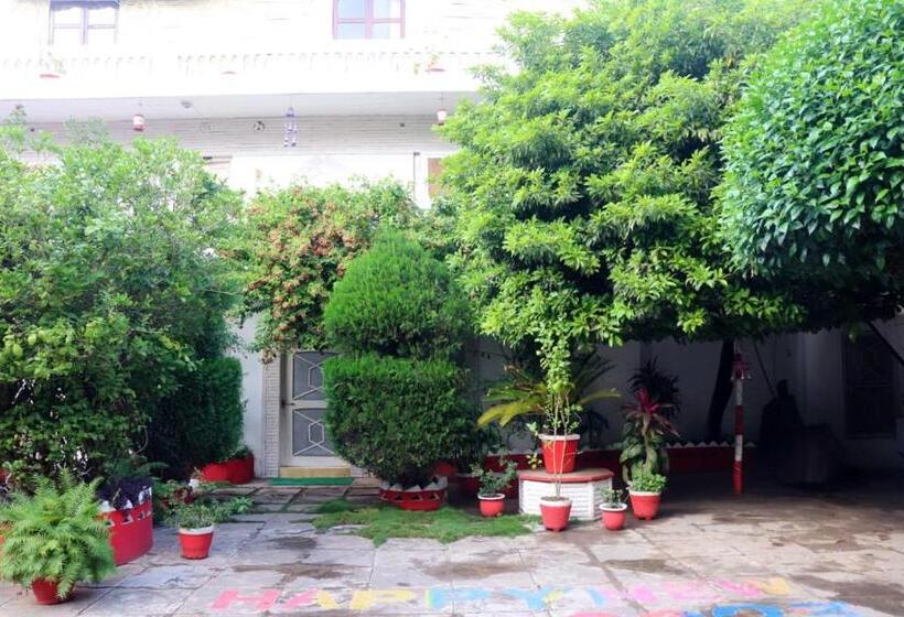 בית מלון כפרי Raj Laxmi