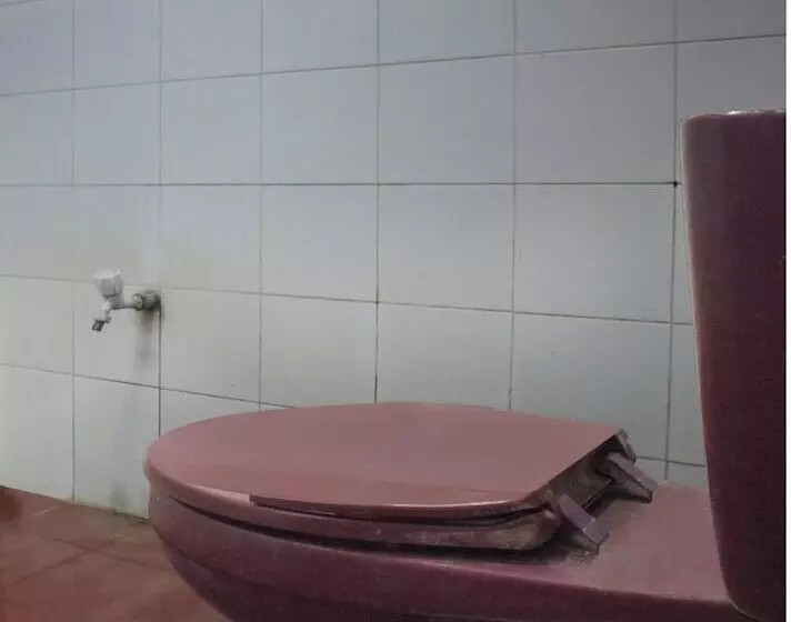 Hotelli Spot On 93144 Homestay H. Syarif Syariah   Bandar Gresik 2