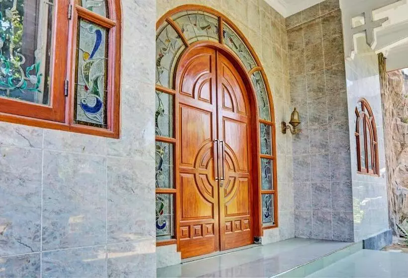 Hotelli Spot On 93144 Homestay H. Syarif Syariah   Bandar Gresik 2