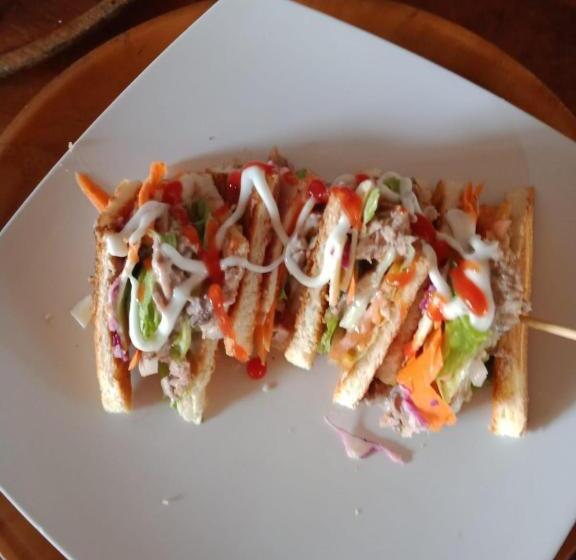 فندق Why Not Bar And Bungalows #3