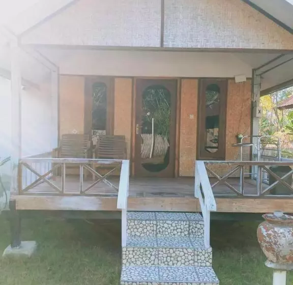 Hotelli Why Not Bar And Bungalows #3