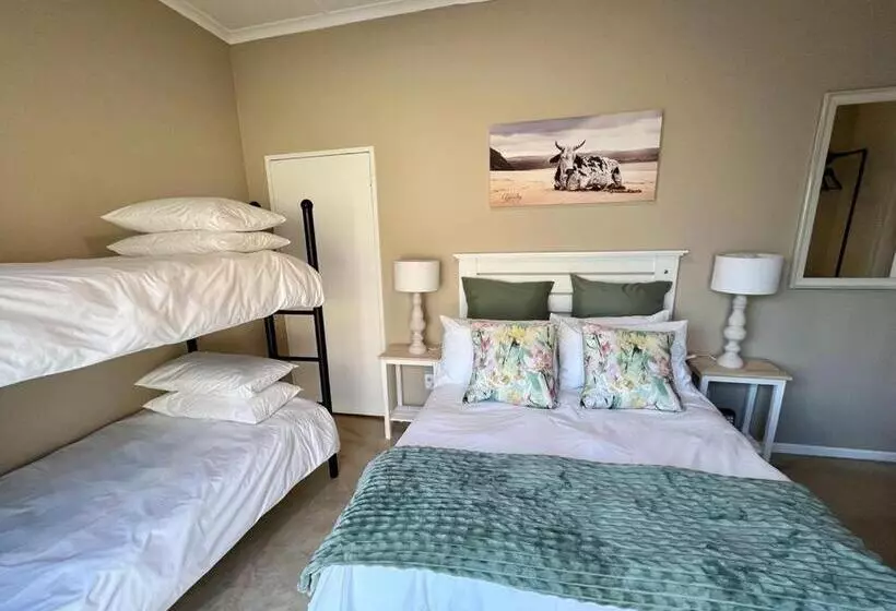 Majatalo Cenikma Guest Suites   Family Room 2