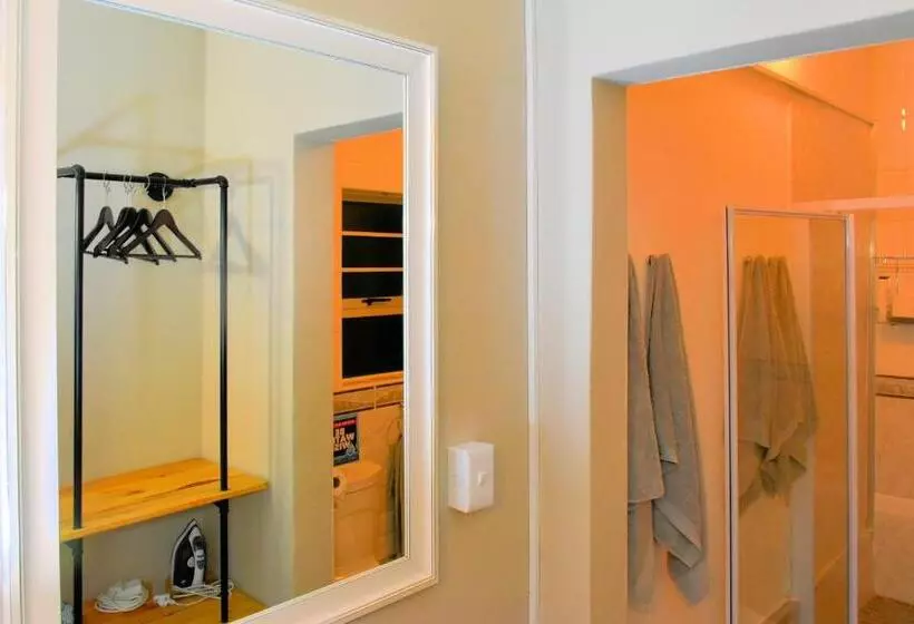 Majatalo Cenikma Guest Suites   Family Room 2