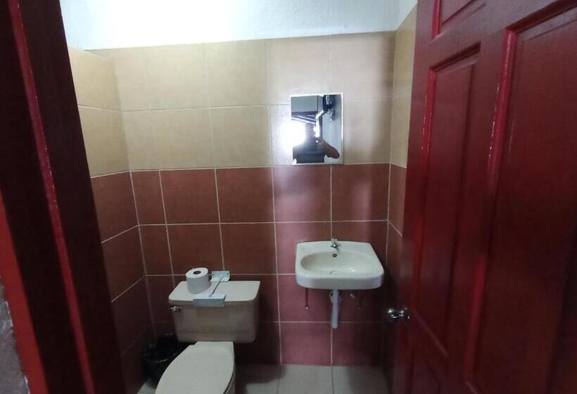 膳宿费 Hostal El Caracol