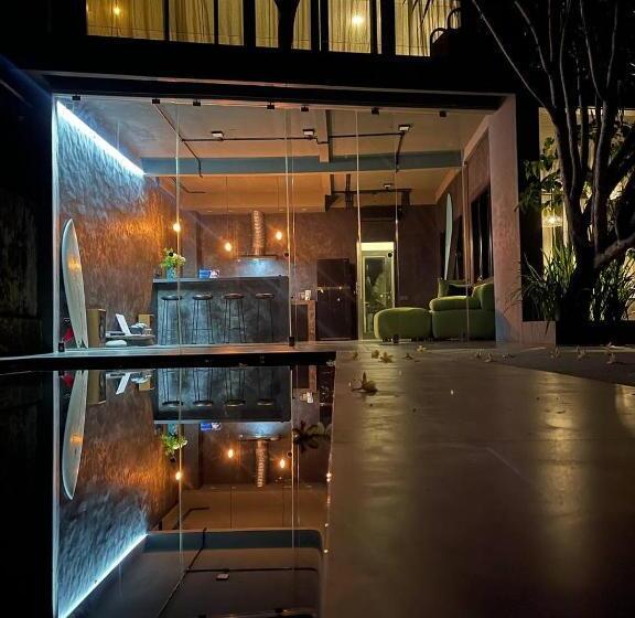 Пансион Surflab Villa