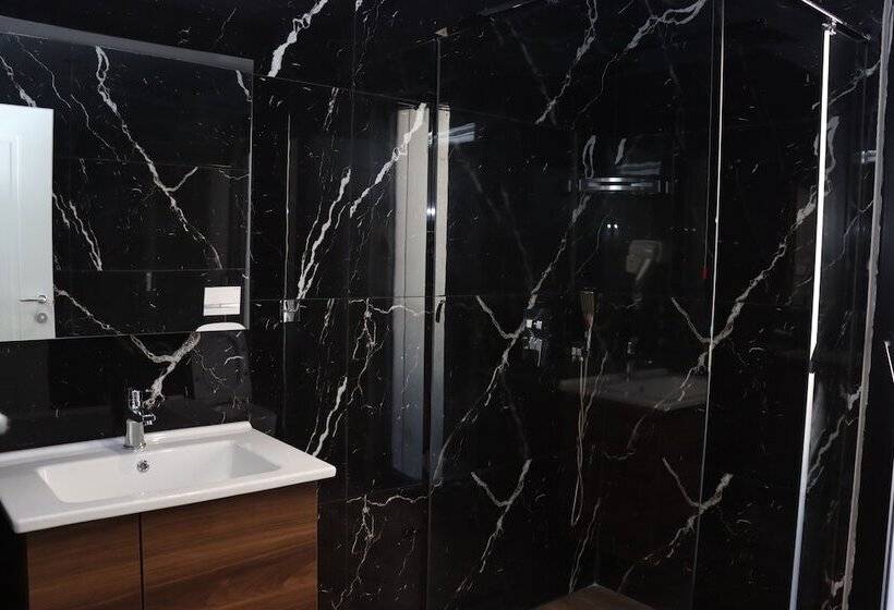 Relax Inn Hotel Durres