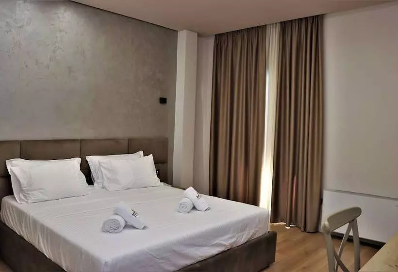 Relax Inn Hotel Durres