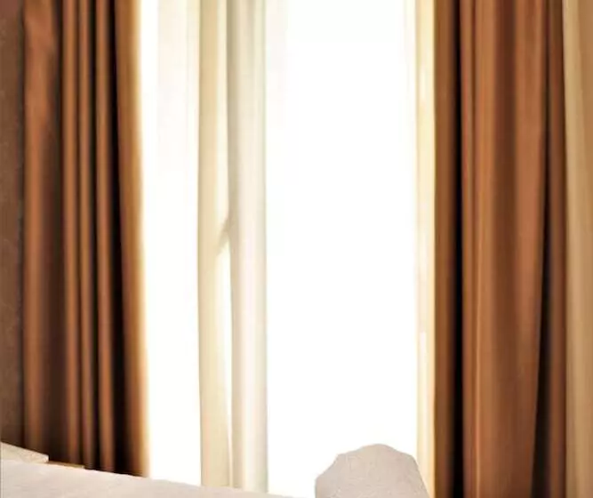 Relax Inn Hotel Durres