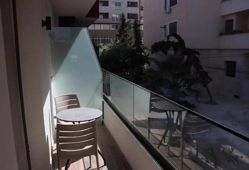 Relax Inn Hotel Durres