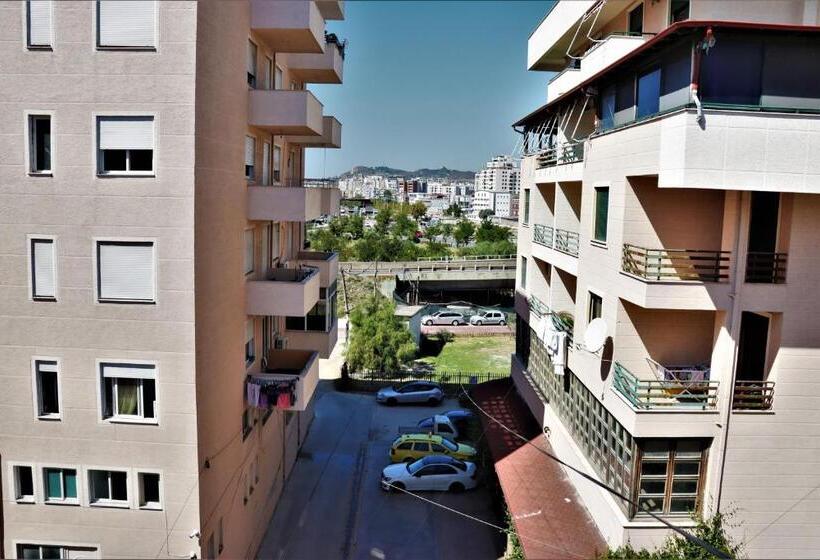 Relax Inn Hotel Durres