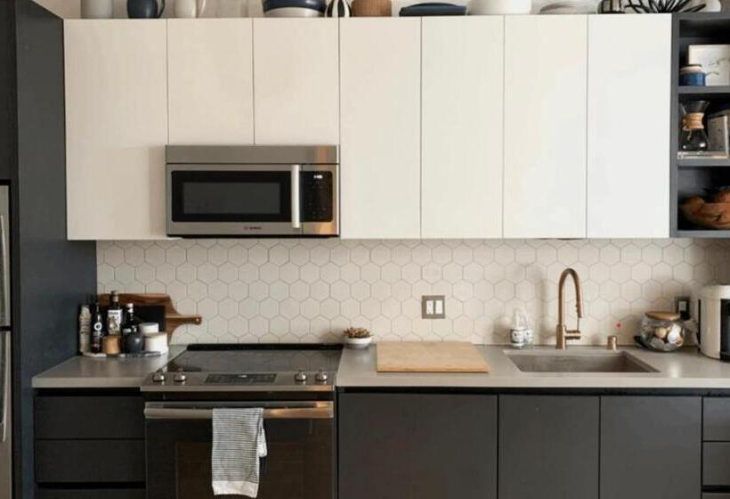 Stunning Views Of Manhattan