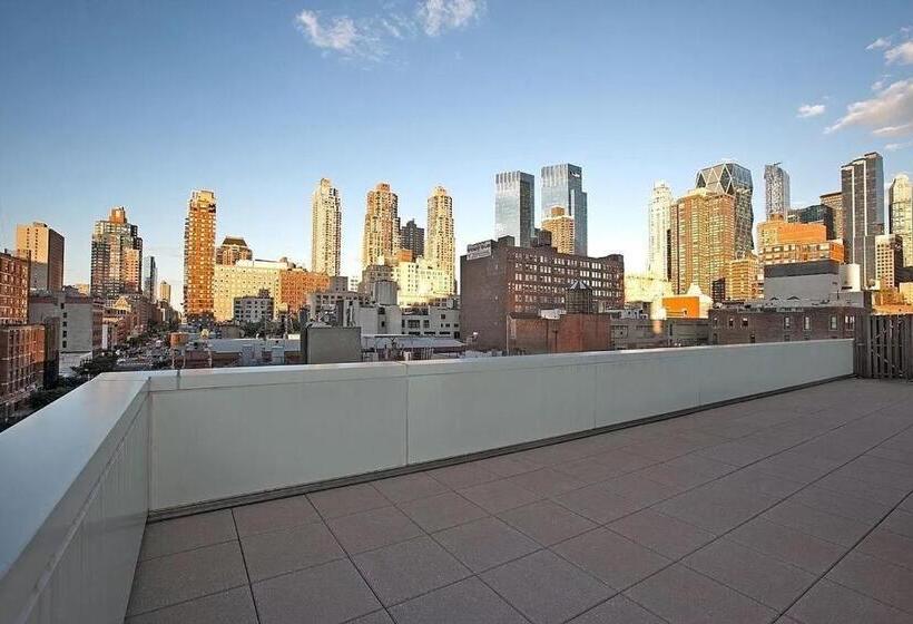 Stunning Views Of Manhattan