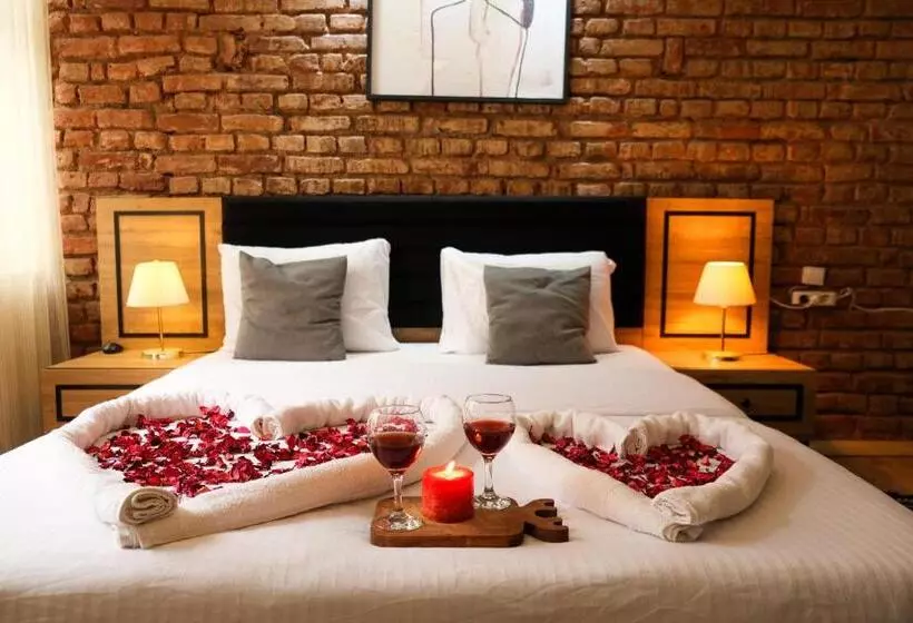 Taksim Nikea Suites 80