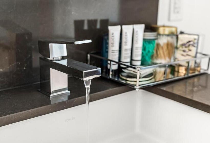 호스텔 424les House