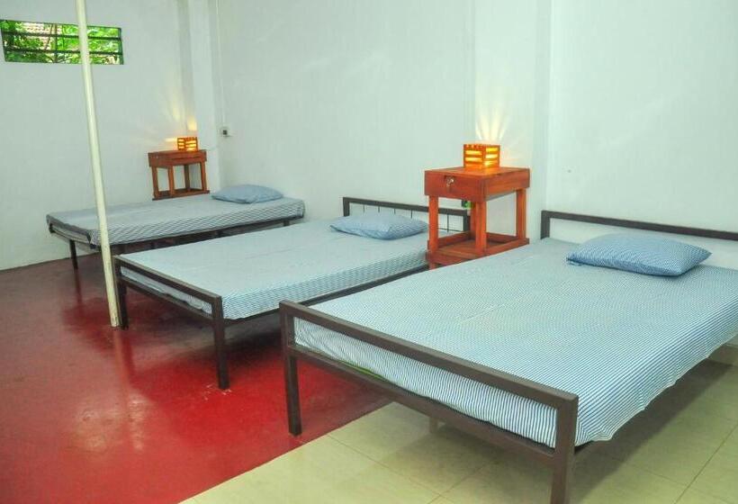 Общежитие Airport Tourist Resort